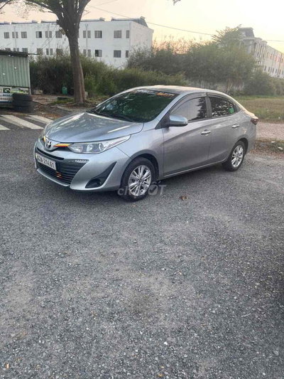 Toyota Vios 2020 STD Bạc