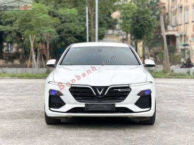 Xe VinFast Lux A 2.0 Tiêu chuẩn 2022