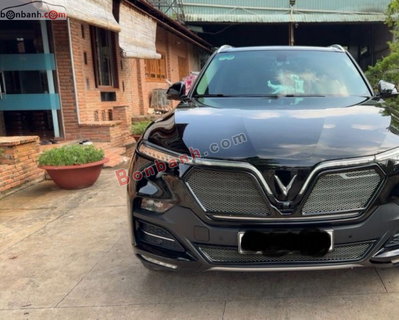 Xe VinFast Lux SA 2.0 Premium 2.0 AT 2020