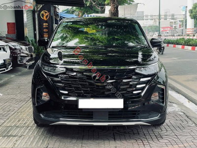 Xe Hyundai Custin Cao Cấp 2.0T 2024