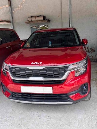 Kia Seltos Đỏ 14086 km