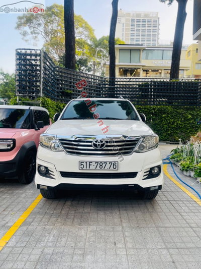 Xe Toyota Fortuner TRD Sportivo 4x2 AT 2016