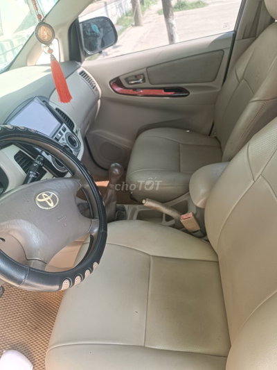 Toyota Innova 2006 G Đen 290000 km