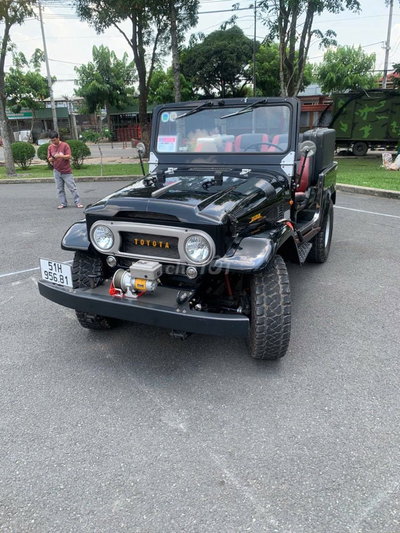 Toyota Landcruiser FJ40 1972 Đen