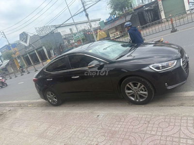 Hyundai Elantra 2017 Bản full Đen