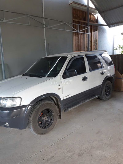 Ford Escape 2004 Trắng