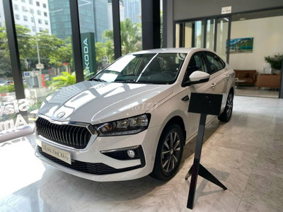Skoda Slavia Ambition Trắng