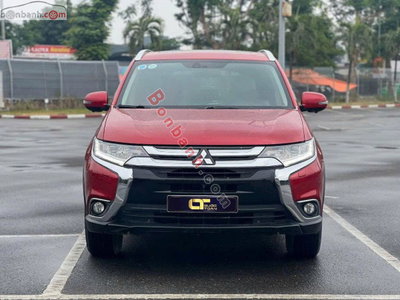 Xe Mitsubishi Outlander 2.0 CVT 2016