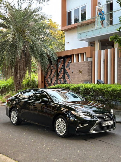 Xe chủ tịch Lexus ES250 54 ngàn Km - Full hãng