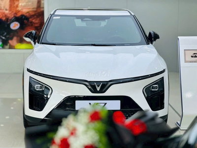 VF7 150TR NHẬN XE 
