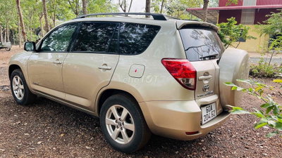 Toyota RAV4 Vàng cát 5 chỗ