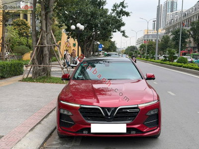 Xe VinFast Lux A 2.0 Premium 2.0 AT 2019