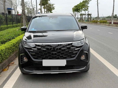Hyundai Custin 2025 2.0T Cao Cấp 10000 km Đen