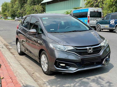 Bán honda jazz 2018
