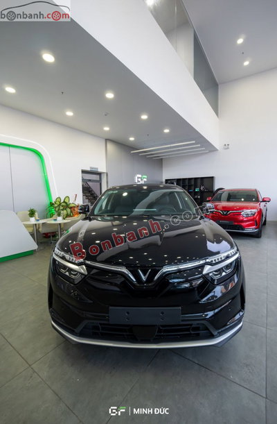 Xe VinFast VF8 Eco AWD 2023