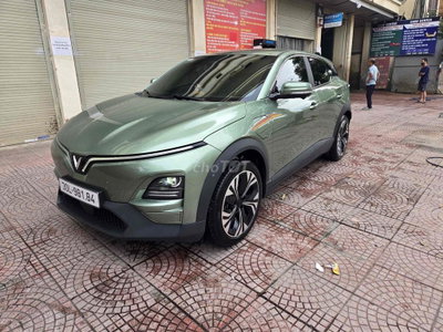 VinFast VF6 2025 - 18000 km