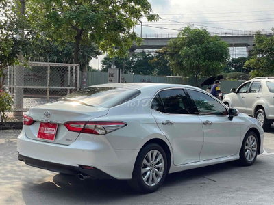 Toyota Camry 2021 2.0 Trắng 33000 km