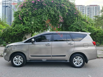 Xe Toyota Innova 2.0E 2016