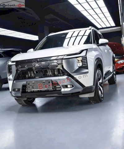 Xe Mitsubishi Destinator Premium 2026