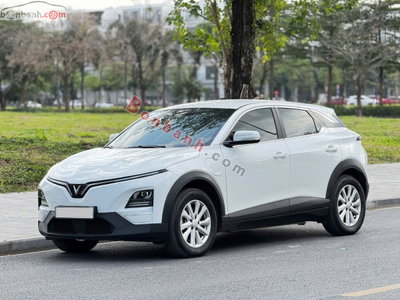 Xe VinFast VF6 Eco 2026