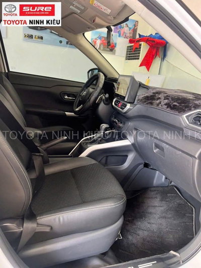 Toyota Raize Trắng 5 chỗ