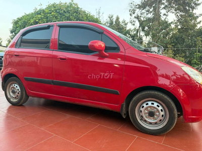 Chevrolet Spark Đỏ