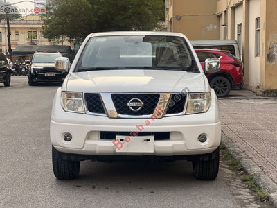 Xe Nissan Navara LE 2.5MT 4WD 2011