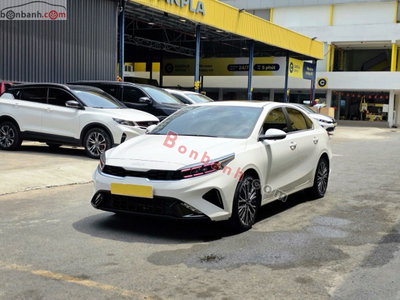 Xe Kia K3 Premium 2.0 AT 2024
