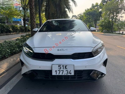 Xe Kia K3 Premium 2.0 AT 2022