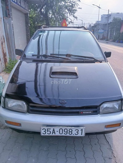 Nissan Prairie 1993 Bạc