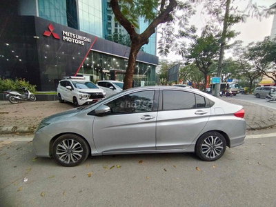Honda City màu Bạc ngon đét