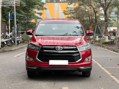 Xe Toyota Innova 2.0 Venturer 2017