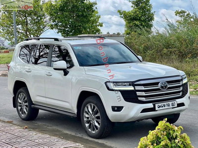 Xe Toyota Land Cruiser VXR 3.5 V6 2023