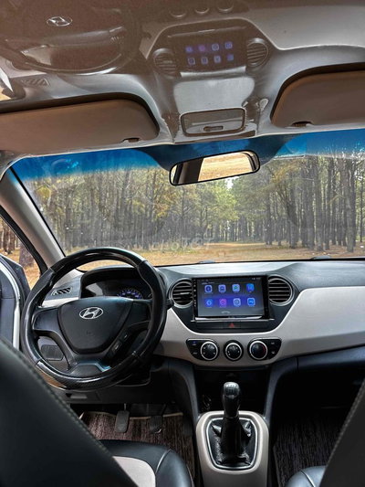 Hyundai i10 2016 Trắng xe gia đình