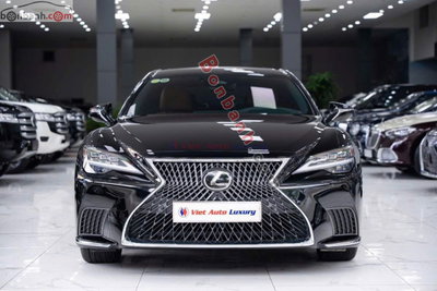 Xe Lexus LS 500h 2025