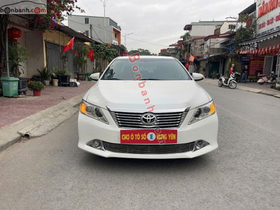 Xe Toyota Camry 2.0E 2014