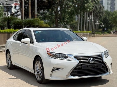 Xe Lexus ES 250 2015