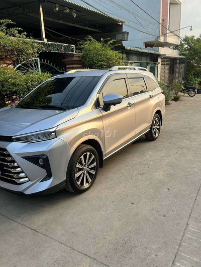 Toyota Avanza Bạc 7 chỗ