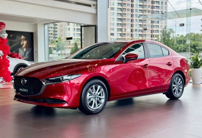 Mazda 3 Deluxe Ưu đãi 30TR Tặng 1 Năm BHVC