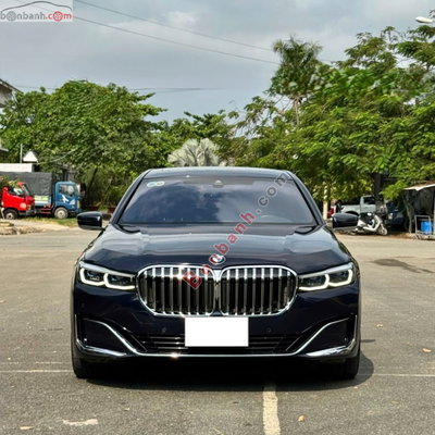 Xe BMW 7 Series 740Li 2020