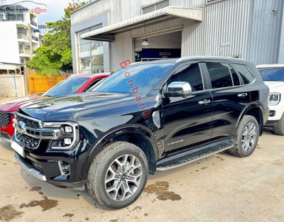 Xe Ford Everest Titanium Plus 2.0L 4x4 AT 2024