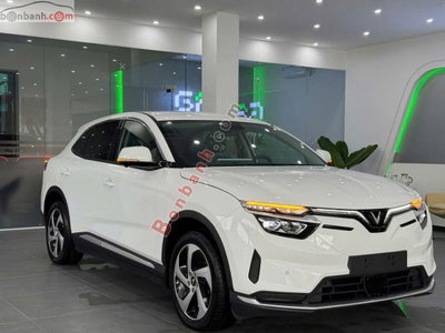 Xe VinFast VF8 Eco AWD 2023