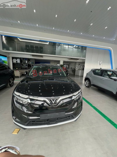 Xe VinFast VF8 Eco AWD 2023