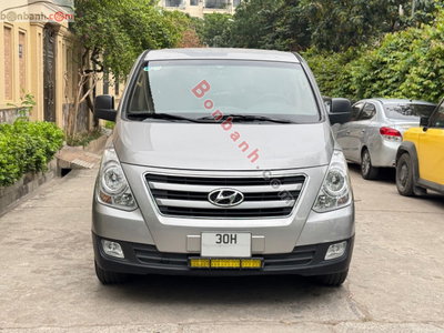 Xe Hyundai Grand Starex 2.5 MT 2017