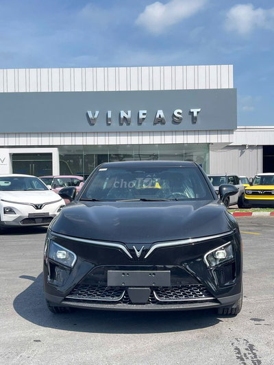Xe điện VinFast VF 7 Đen