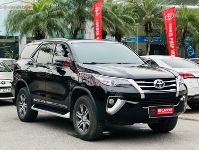 Xe Toyota Fortuner 2.7V 4x2 AT 2018