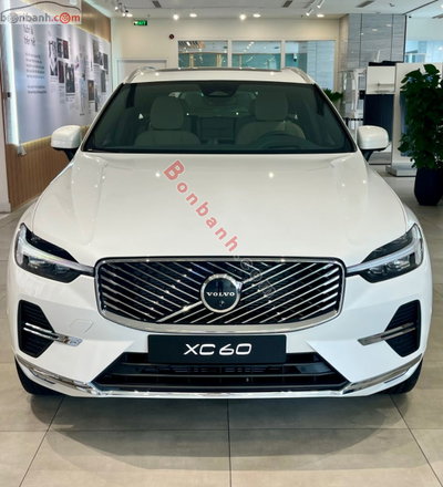 Xe Volvo XC60 Ultra B5 AWD 2025
