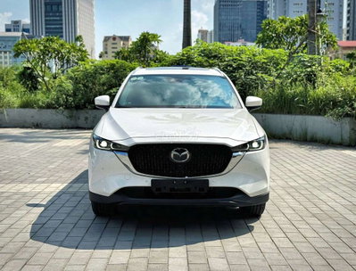 Mazda CX8 2024 Premium Trắng 2 vạn km