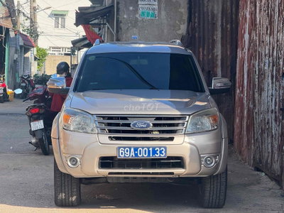 Bán Ford Everest 2012 số sàn máy dầu máy móc zin