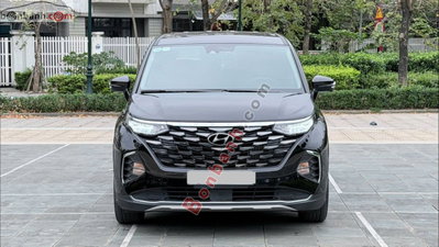 Xe Hyundai Custin Cao Cấp 2.0T 2024